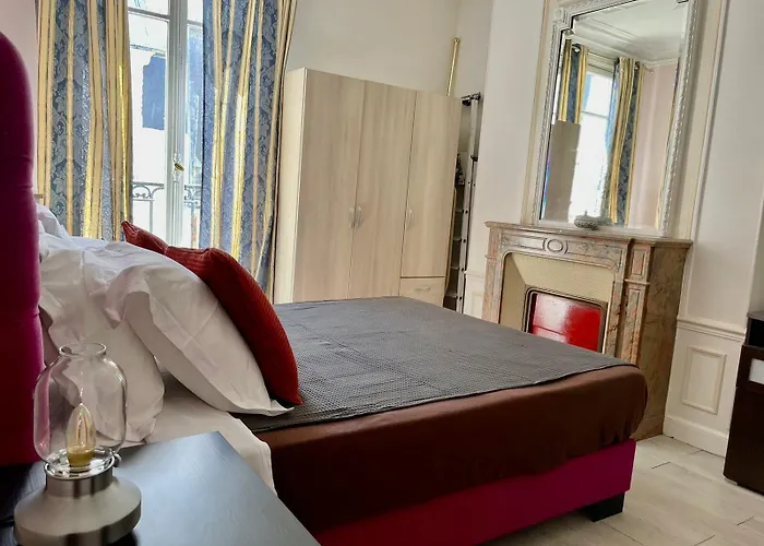 Haussmann Opera Penthouses 130m2 *